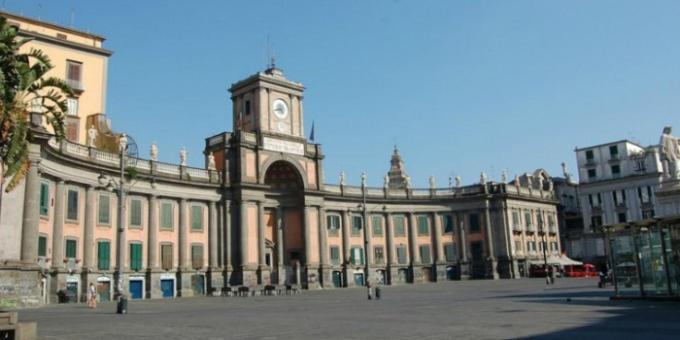 Casetta Soriano - Piazza Dante ナポリ エクステリア 写真